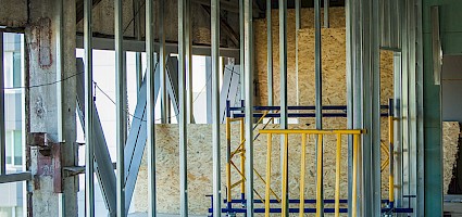 Baustelle auf der Aufgaben im Trockenbau anstehen