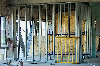 Baustelle auf der Aufgaben im Trockenbau anstehen