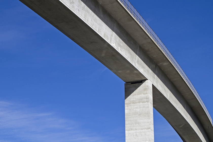Hohe Brücke