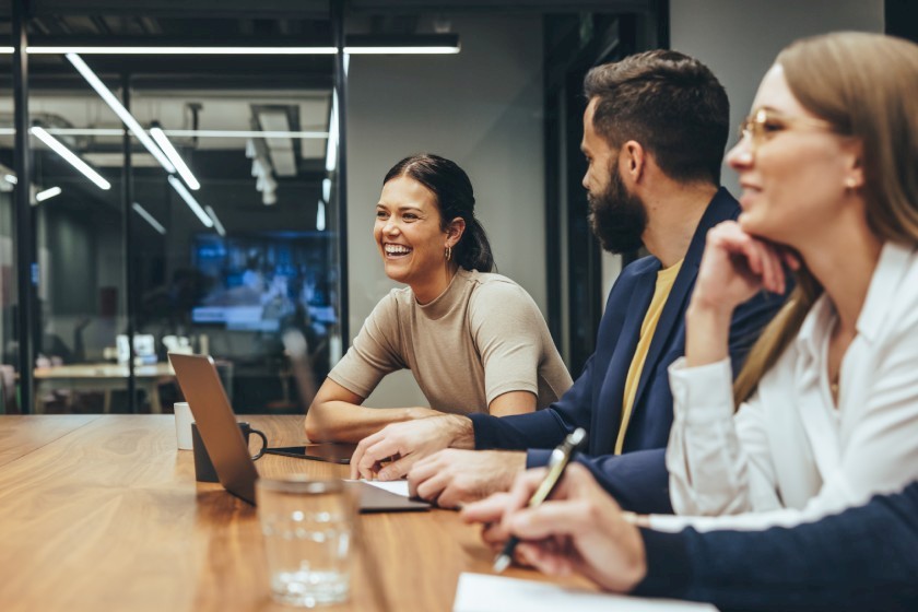 HR-Team in einer gemeinsamen Besprechung