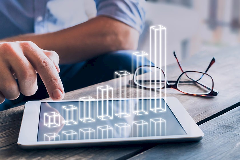 Bautrends: Grafik über einem Tablet
