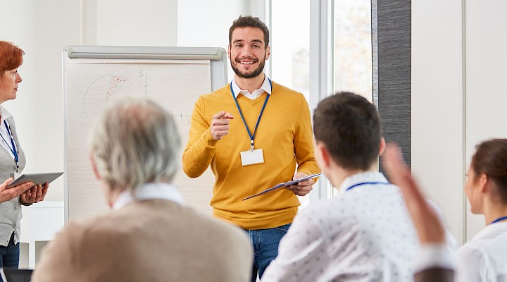 Personen bei einem ibau Xplorer Fresh-up Training